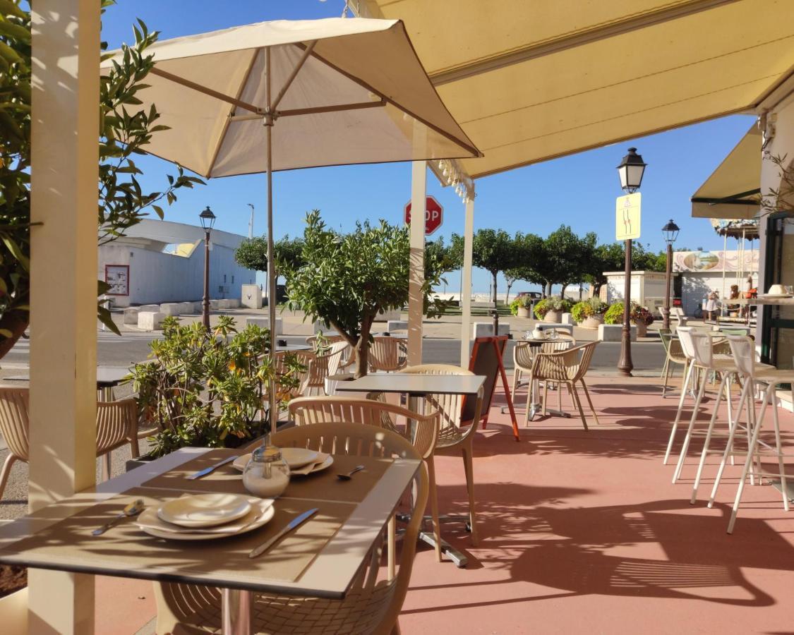 Abrivado Hotel Saintes-Maries-de-la-Mer Buitenkant foto